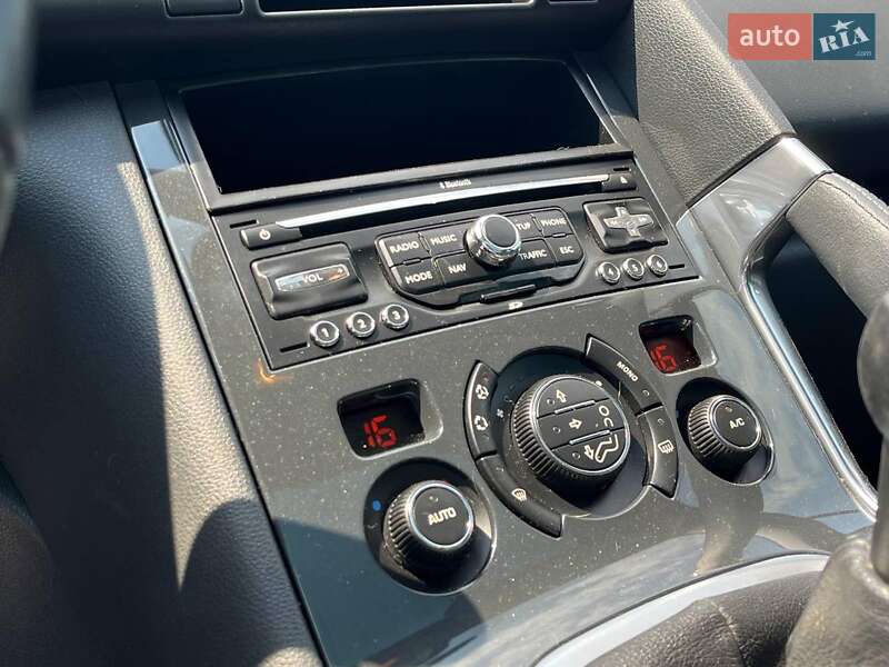 Позашляховик / Кросовер Peugeot 3008 2009 в Львові