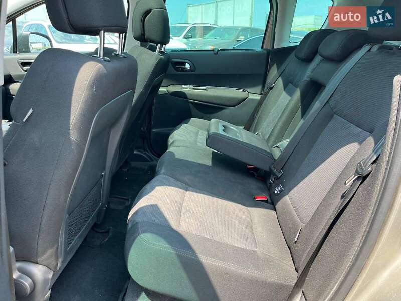 Позашляховик / Кросовер Peugeot 3008 2009 в Львові