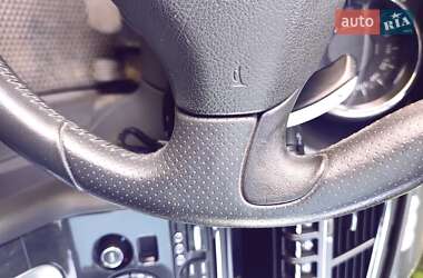 Позашляховик / Кросовер Peugeot 3008 2010 в 