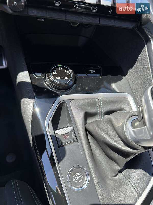 Позашляховик / Кросовер Peugeot 3008 2018 в Черкасах