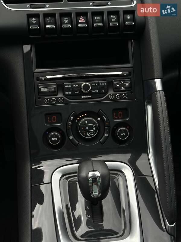 Позашляховик / Кросовер Peugeot 3008 2013 в Рівному