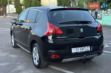 Позашляховик / Кросовер Peugeot 3008 2012 в 