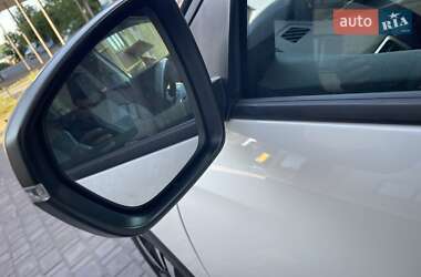 Внедорожник / Кроссовер Peugeot 3008 2020 в 