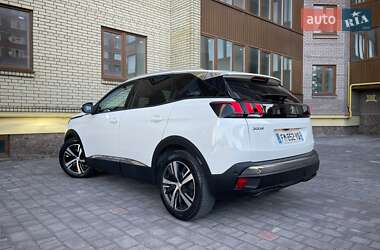 Внедорожник / Кроссовер Peugeot 3008 2020 в 