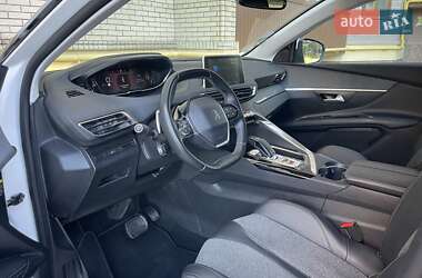 Внедорожник / Кроссовер Peugeot 3008 2020 в 