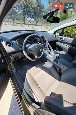 Внедорожник / Кроссовер Peugeot 3008 2012 в 