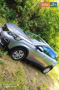 Позашляховик / Кросовер Peugeot 3008 2017 в Львові