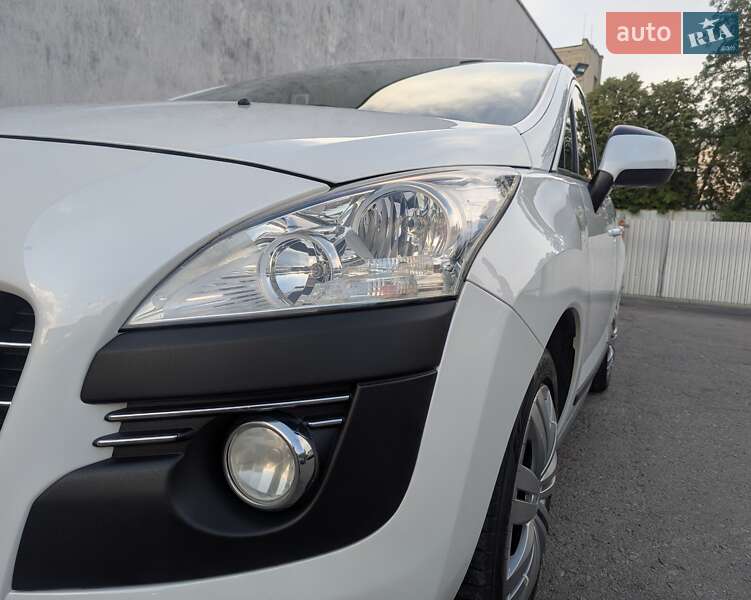 Позашляховик / Кросовер Peugeot 3008 2012 в Львові