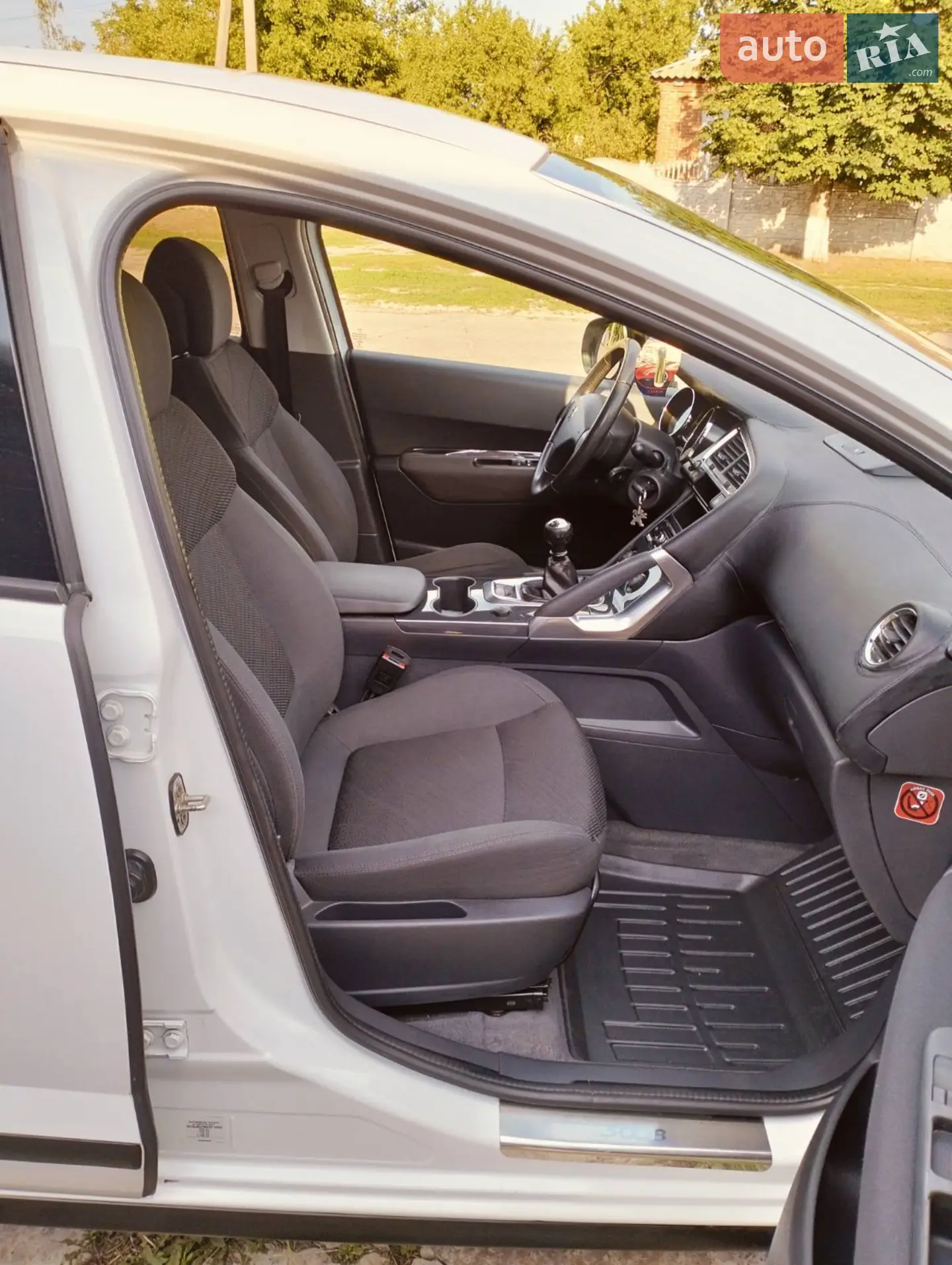 2015 Peugeot 3008 - мініатюра 16