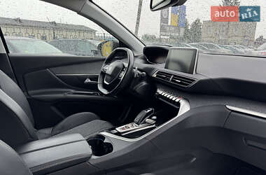 Внедорожник / Кроссовер Peugeot 3008 2020 в 