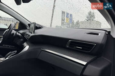 Внедорожник / Кроссовер Peugeot 3008 2020 в 