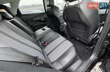 Внедорожник / Кроссовер Peugeot 3008 2020 в 