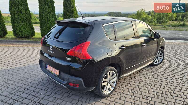 Позашляховик / Кросовер Peugeot 3008 2012 в Львові