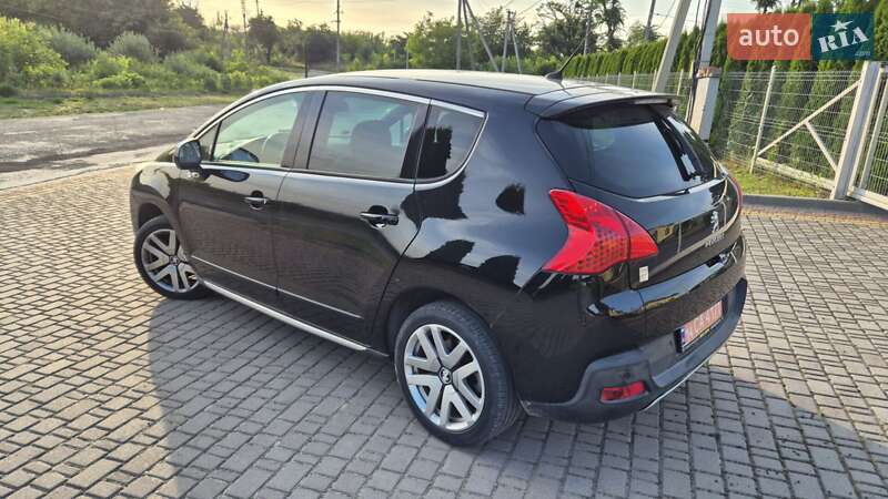Позашляховик / Кросовер Peugeot 3008 2012 в Львові