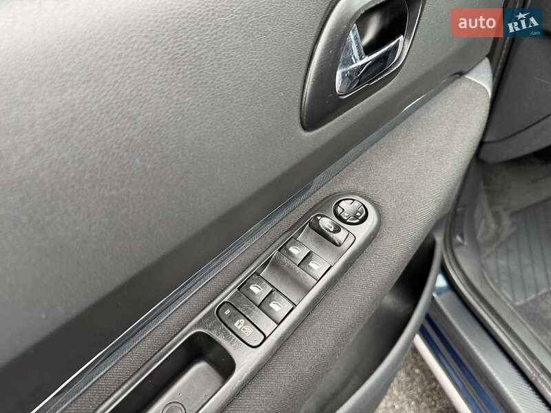 Позашляховик / Кросовер Peugeot 3008 2010 в Вінниці