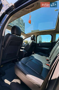 Позашляховик / Кросовер Peugeot 3008 2013 в 
