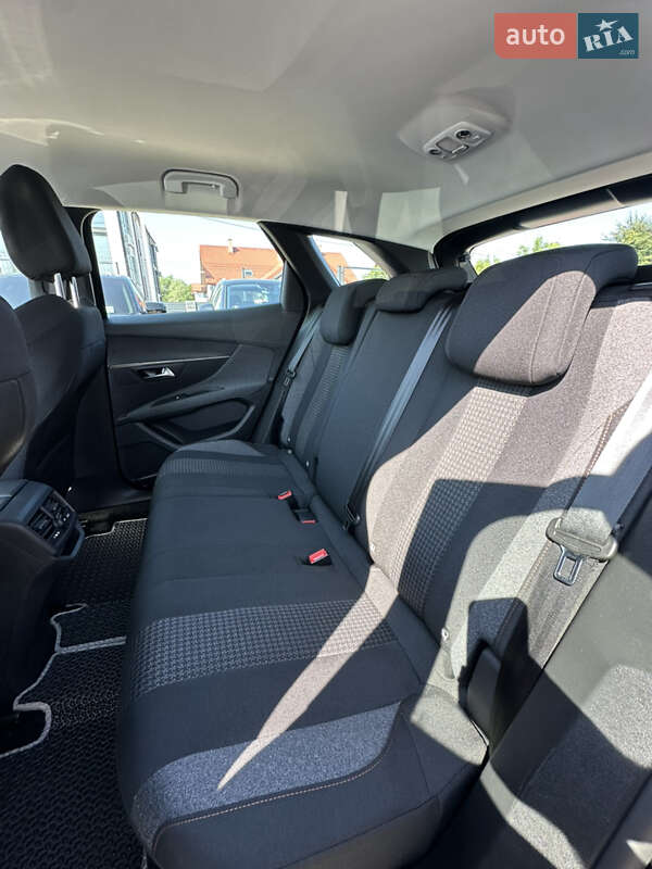 Внедорожник / Кроссовер Peugeot 3008 2022 в Ивано-Франковске