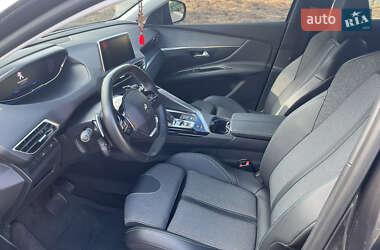 Внедорожник / Кроссовер Peugeot 3008 2021 в 