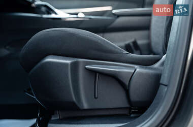 Позашляховик / Кросовер Peugeot 3008 2020 в 