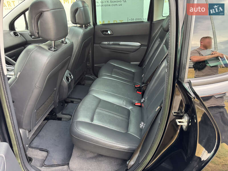 Внедорожник / Кроссовер Peugeot 3008 2012 в Киеве