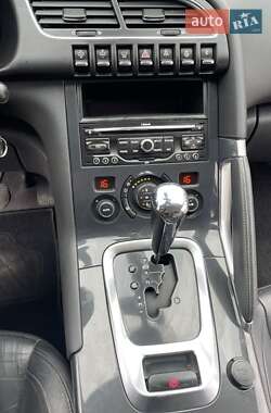 Внедорожник / Кроссовер Peugeot 3008 2012 в 
