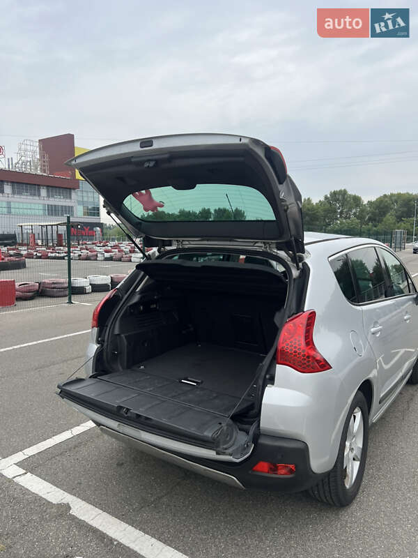 Позашляховик / Кросовер Peugeot 3008 2012 в Києві