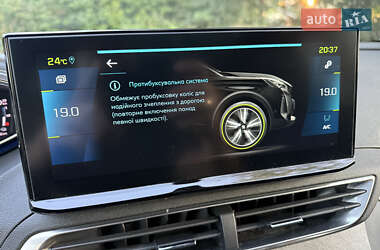 Внедорожник / Кроссовер Peugeot 3008 2022 в 