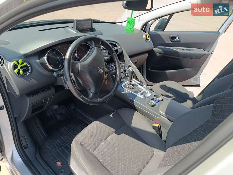 Внедорожник / Кроссовер Peugeot 3008 2015 в Ровно
