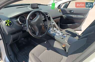Внедорожник / Кроссовер Peugeot 3008 2015 в 