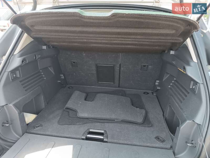 Внедорожник / Кроссовер Peugeot 3008 2015 в Ровно