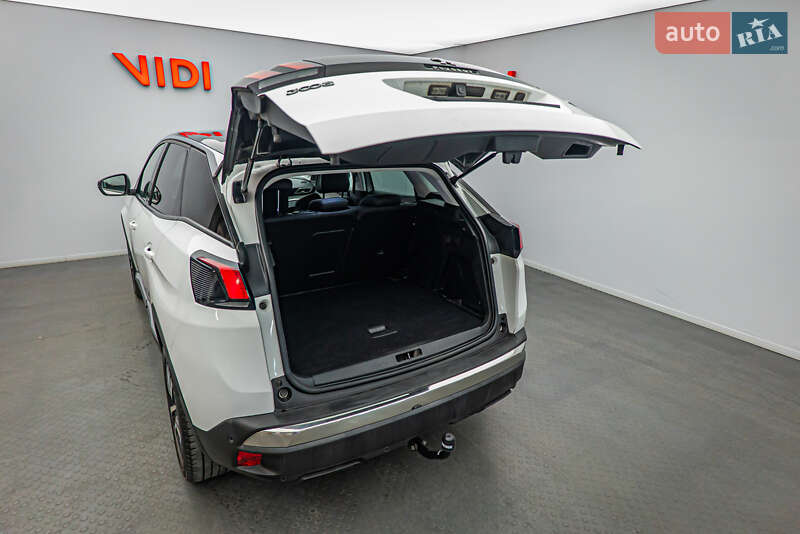 Внедорожник / Кроссовер Peugeot 3008 2016 в Киеве