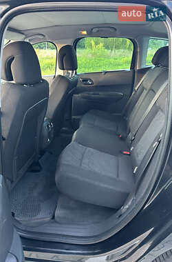 Внедорожник / Кроссовер Peugeot 3008 2011 в 