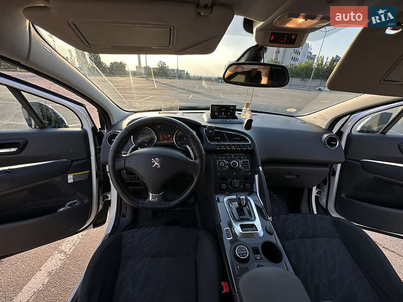 Позашляховик / Кросовер Peugeot 3008 2012 в Харкові