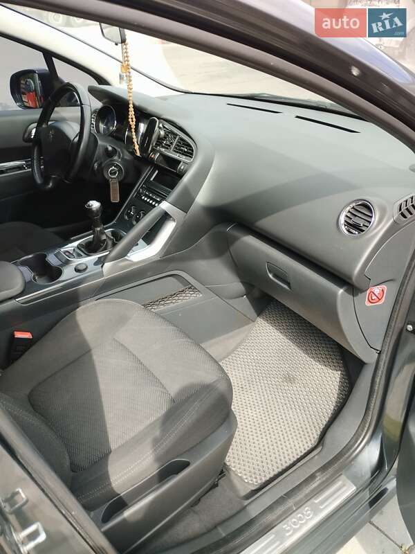 Внедорожник / Кроссовер Peugeot 3008 2010 в Бориславе фото 14 Внедорожник / Кроссовер Peugeot 3008 2010 в Бориславе