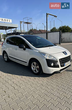 Внедорожник / Кроссовер Peugeot 3008 2011 в Черновцах
