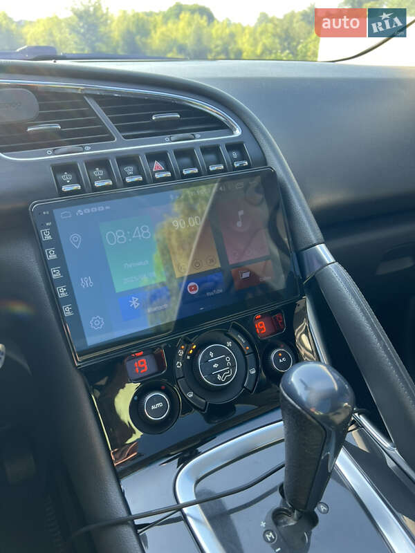 Внедорожник / Кроссовер Peugeot 3008 2011 в Черновцах