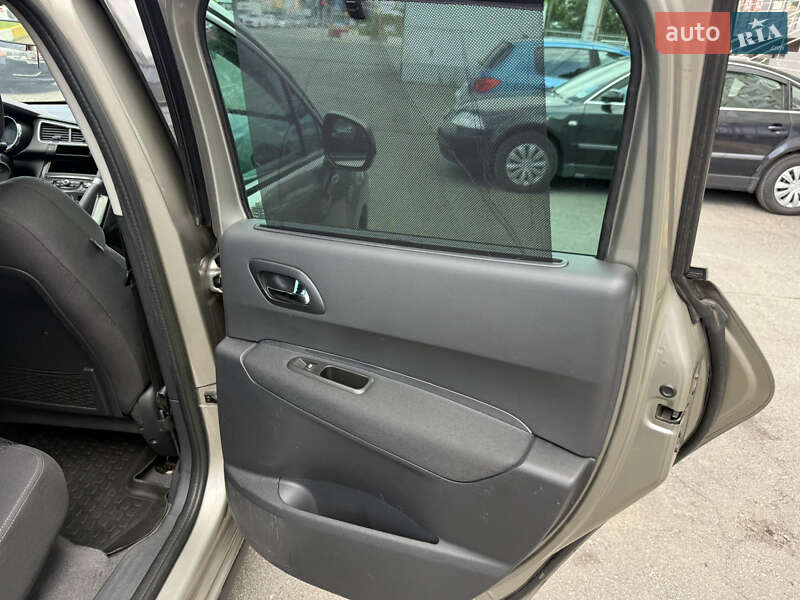 Позашляховик / Кросовер Peugeot 3008 2014 в Києві