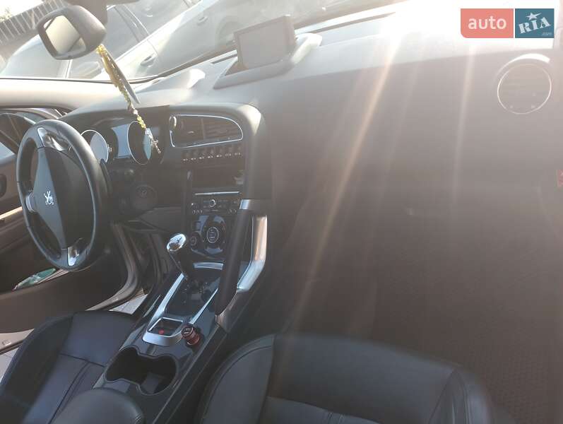 Позашляховик / Кросовер Peugeot 3008 2014 в Бродах