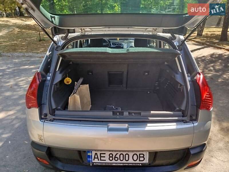 Позашляховик / Кросовер Peugeot 3008 2011 в Кам'янському