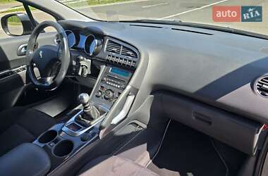 Позашляховик / Кросовер Peugeot 3008 2010 в Ковелі