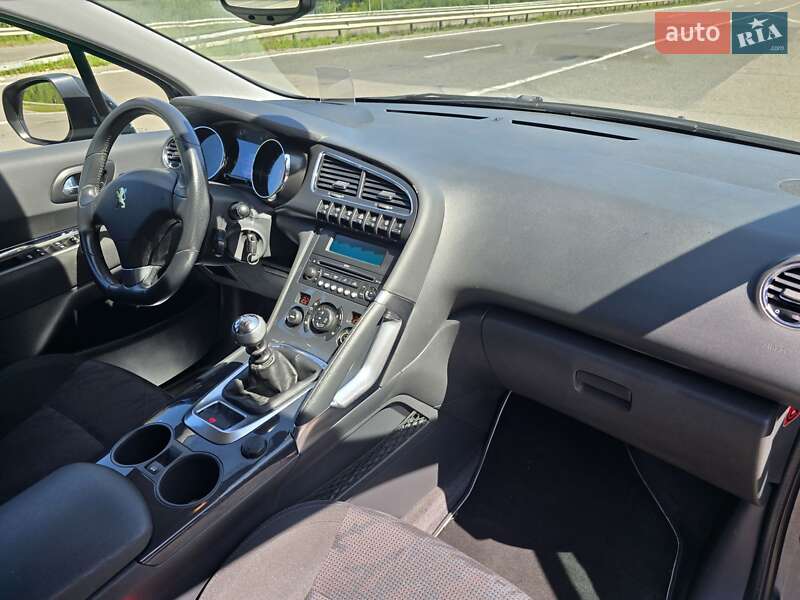Позашляховик / Кросовер Peugeot 3008 2010 в Ковелі