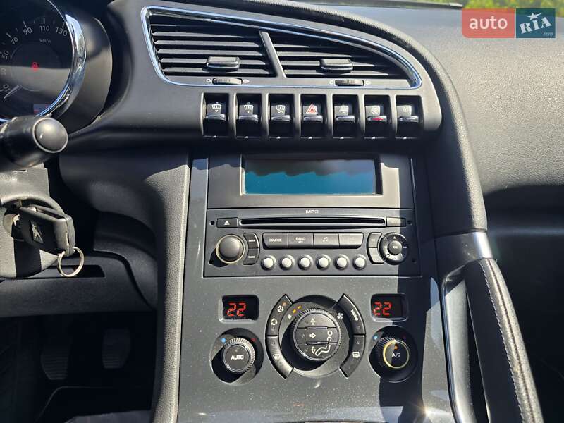 Позашляховик / Кросовер Peugeot 3008 2010 в Ковелі