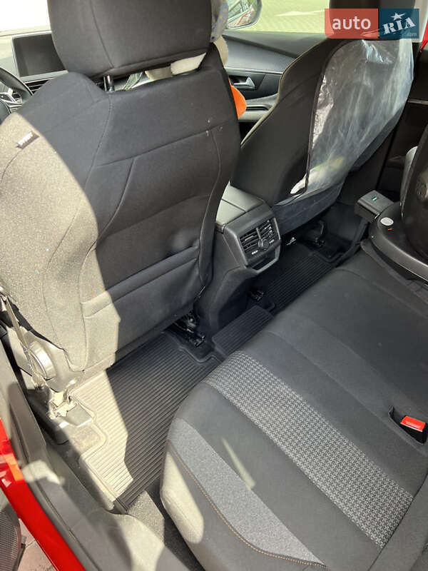 Позашляховик / Кросовер Peugeot 3008 2018 в Черкасах