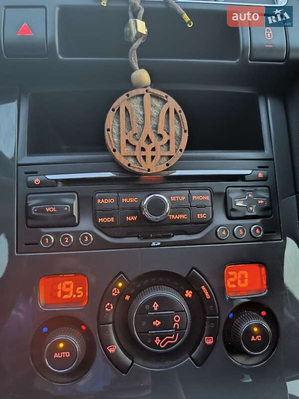 Позашляховик / Кросовер Peugeot 3008 2012 в Тернополі фото 16 Позашляховик / Кросовер Peugeot 3008 2012 в Тернополі