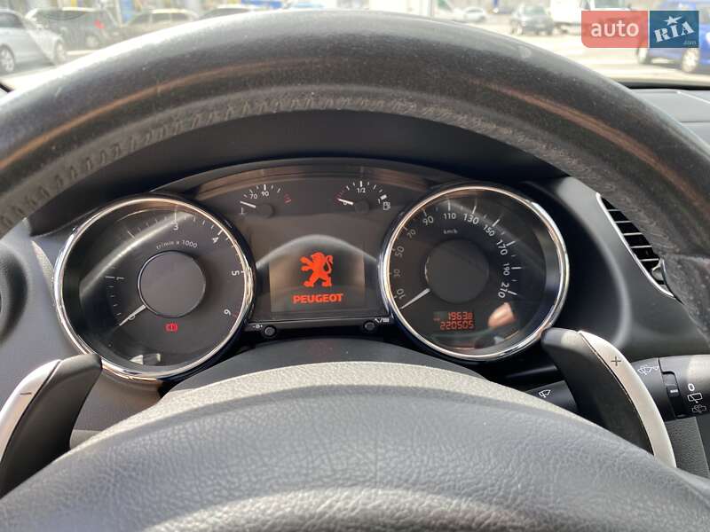 Позашляховик / Кросовер Peugeot 3008 2010 в Вінниці