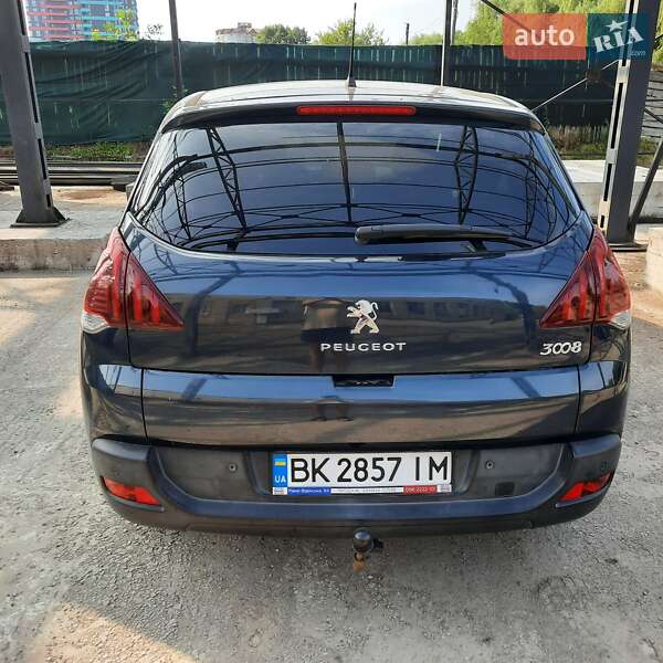 Позашляховик / Кросовер Peugeot 3008 2013 в Рівному