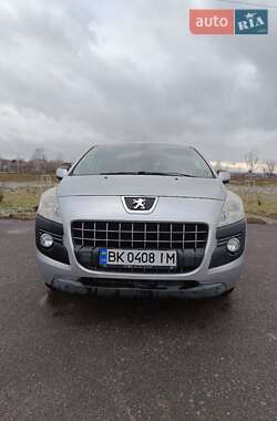 Позашляховик / Кросовер Peugeot 3008 2011 в Рівному