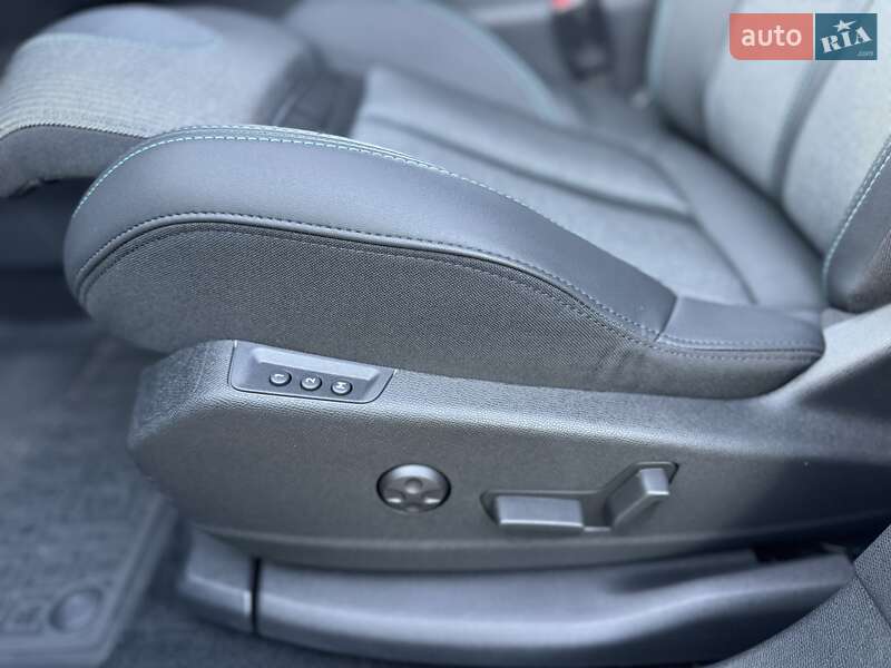 Внедорожник / Кроссовер Peugeot 3008 2023 в Киеве фото 34 Внедорожник / Кроссовер Peugeot 3008 2023 в Киеве