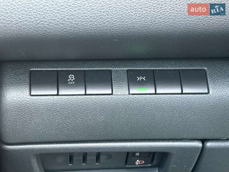 Позашляховик / Кросовер Peugeot 3008 2014 в Харкові