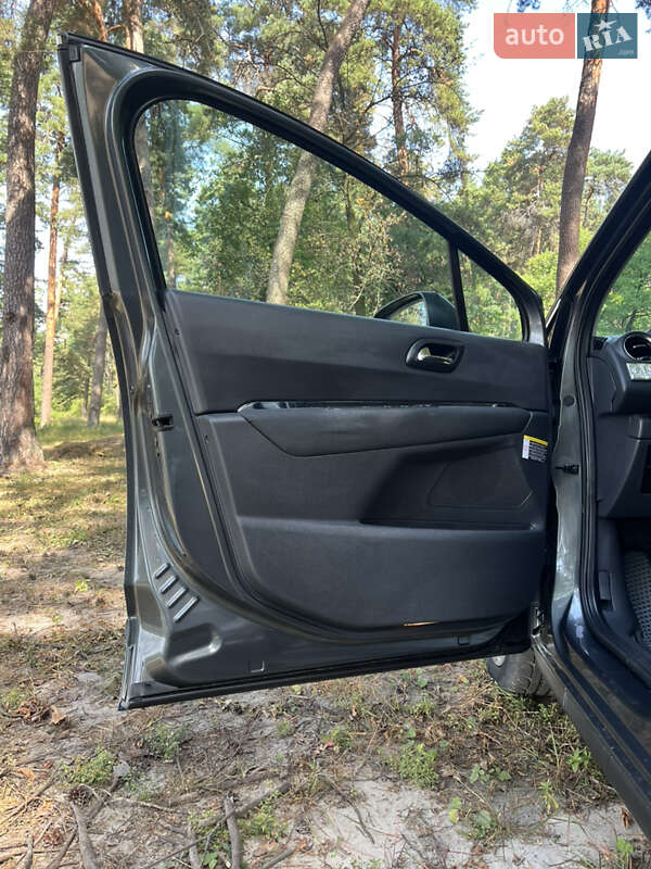 Внедорожник / Кроссовер Peugeot 3008 2012 в Ровно